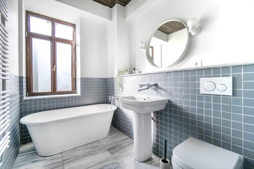Marvellous Design 2Br Old Town Apartment Bucharest Exterior photo